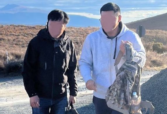 人不幸丧命！“这样徒步风险极大”不朽情缘手机版4名中国游客被困1(图4)